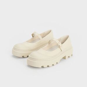 CHARLES & KEITH ツートーン プラットフォームメリージェーン Cream
