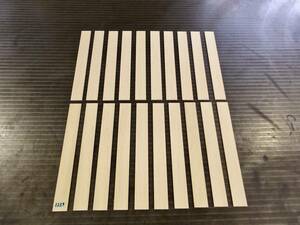 ヒメコ松 （280×32×3）mm　 20枚セット　乾燥済み　無垢一枚板　　送料無料です。 [1259]　　木材 板　薄板