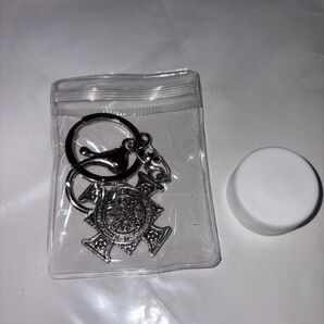 2種類、聖ベネディクトのメダイ キーホルダー シルバー 未使用