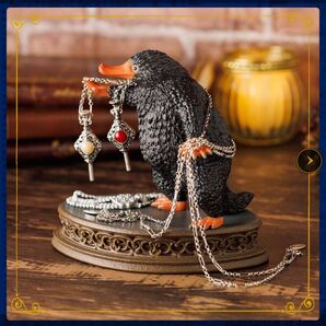 ファンタスティック・ビースト ニフラー フィギュア タクナルトレイ アクセサリートレイ