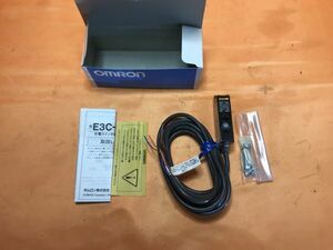 ☆未使用品 定価13,420円の品物☆【745】OMRON E3C-JC4P 小型ヘッドアンプ分離光電センサ オムロン　【在庫4】