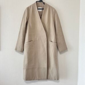 UNITED TOKYO Vネックノーカラーコート ライトベージュ S