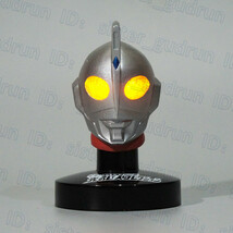 【美品】　光の巨人コレクション　ウルトラマンチャック　ミニ フィギュア　発光ギミック　万代　BANDAI　円谷プロ　*や01*_画像1