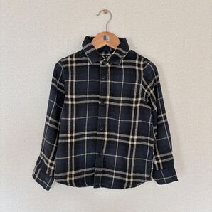 チェックシャツ