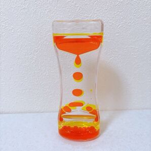 液体砂時計 オイル砂時計 おもちゃ タイマー オイルモーション 癒し イエロー オレンジ 単品 1個 知育 療育
