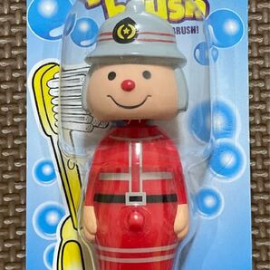 歯ブラシ 消防士 フィギュア ポップアップ 携帯歯ブラシ ポップアップトゥースブラシ