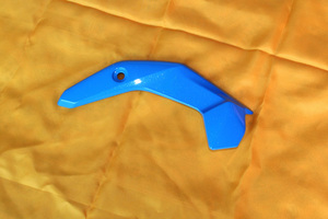 ズーマー ZOOMER X JF52 2012～ 64303-K20-900ZJ フロントガーニッシュ 右 青 B214C 純正品 同梱割引