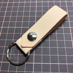 新品 ナチュラル 姫路サドルレザー ベルトループキーホルダー キーリング 本革 牛革 生成 バイク バイカー トラッカー #112