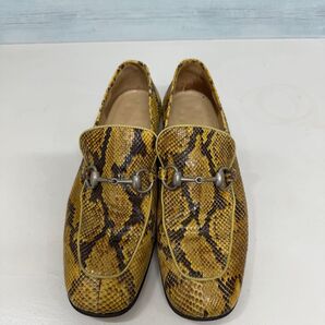 GUCCI ★ パイソン柄ホースビットローファ