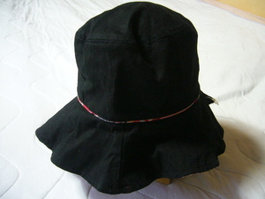 ハット　帽子　サイズ56.5㎝　綿100％　古都　お土産　高価　黒　柄　家庭保管品　未使用