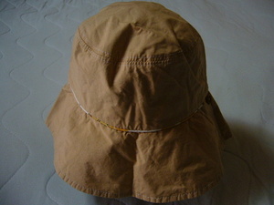 ハット 帽子 ぼうし サイズフリー　サイズ目安54㎝（52～56㎝くらい） 薄オレンジ色 内側メッシュで蒸れにくい 美品