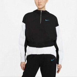 ⑪【新品未使用】NIKE(ナイキ)パーカー