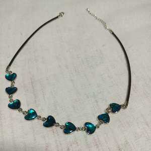  abalone shell natural. . skill. choker Heart type / necklace abalone . blue color . beautiful.
