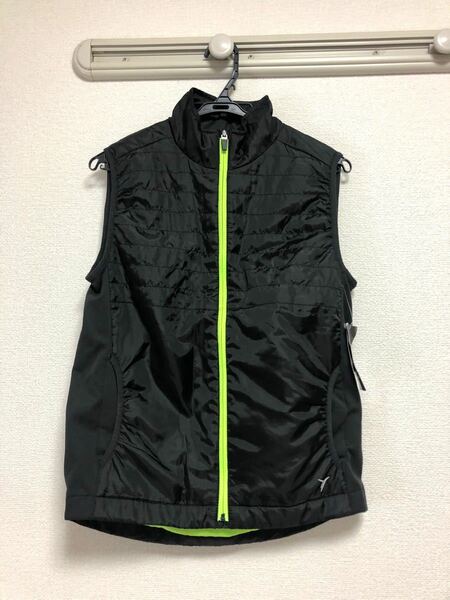 新品　OLD NAVY ACTIVE ベスト　XL/TG14-16