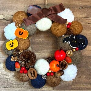壁掛け インテリア ハンドメイドリース ハロウィンリース ハロウィーン ハンドメイド 毛糸玉リース 秋リース オータムリース