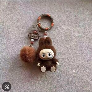 キーホルダー ブラウン もこもこ かわいい