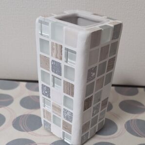 モザイクタイルの花瓶