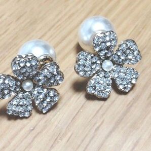 フラワー&スワロフスキーパールキャッチピアス 8800円相当 日本製