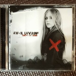 AVRIL LAVIGNEアルバムUNDER MY SKIN CD+DVD