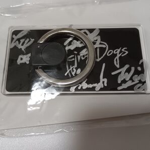 Thinking Dogsスマホリングメンバー直筆サイン入り1個