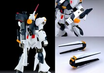 G0108完成品 1/144 HGUC νガンダム 機動戦士ガンダム 逆襲のシャア ニューガンダム RX-93 連邦軍MS 試作型 指揮官機 ガンプラ アムロ レイ_画像3