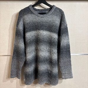 Many men, many minds. オンブレボーダー ウール混セーター