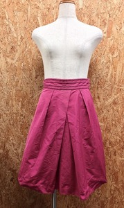 [ made in Japan ] ELLE L 38 lady's thin pleated skirt side hook knee height lining attaching polyester 100% passion pink 