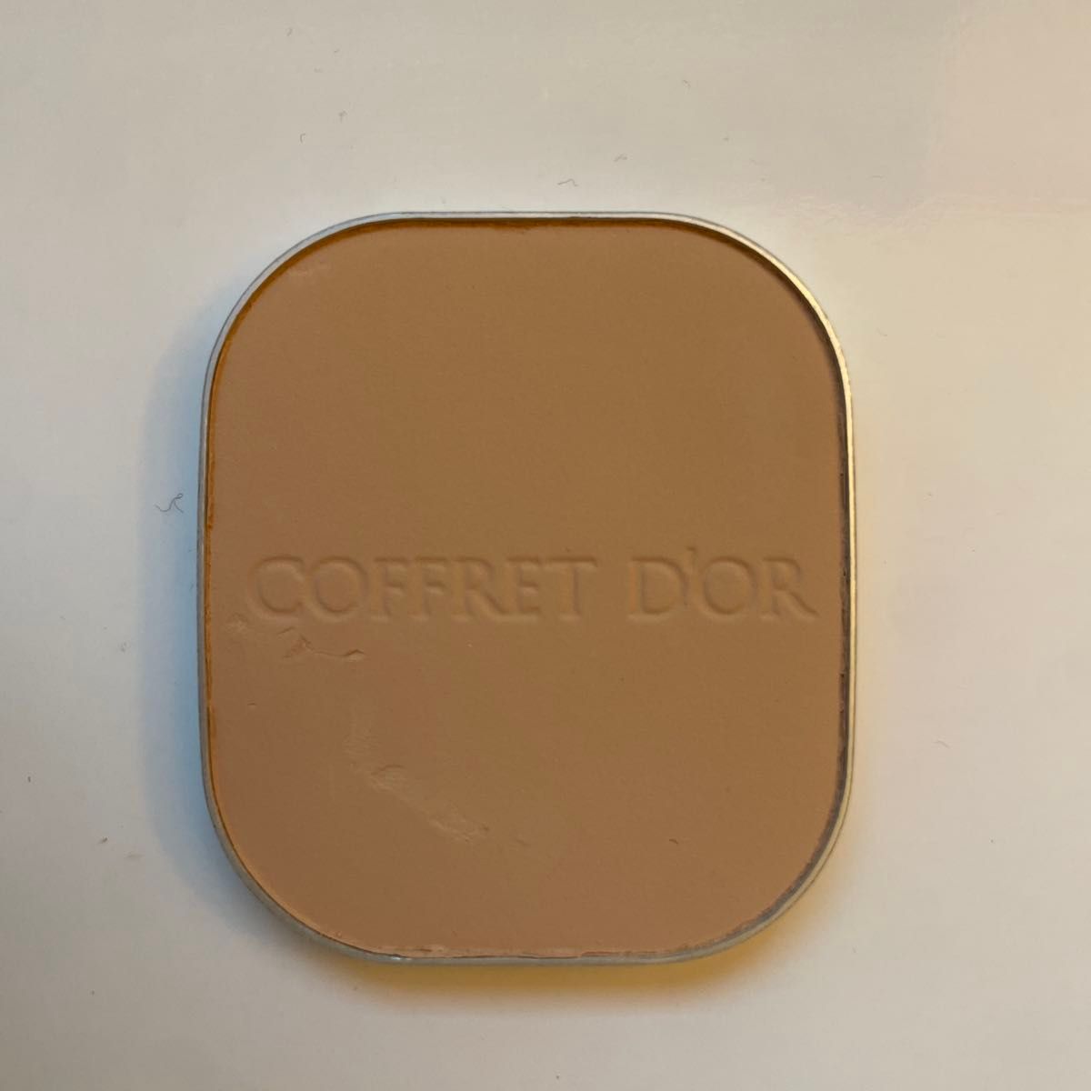 レヴュー エッセンスイン パクトn ベージュD ファンデーション