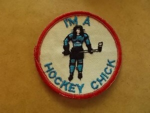 80s アイスホッケー『I'M A HOCKEY CHICK』初心者 ビンテージ刺繍ワッペン/名言Patchesホッケー種目スポーツ五輪アップリケ運動パッチ v134