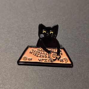 占い師な黒猫さん ピンバッジ N51-12 猫 ねこ
