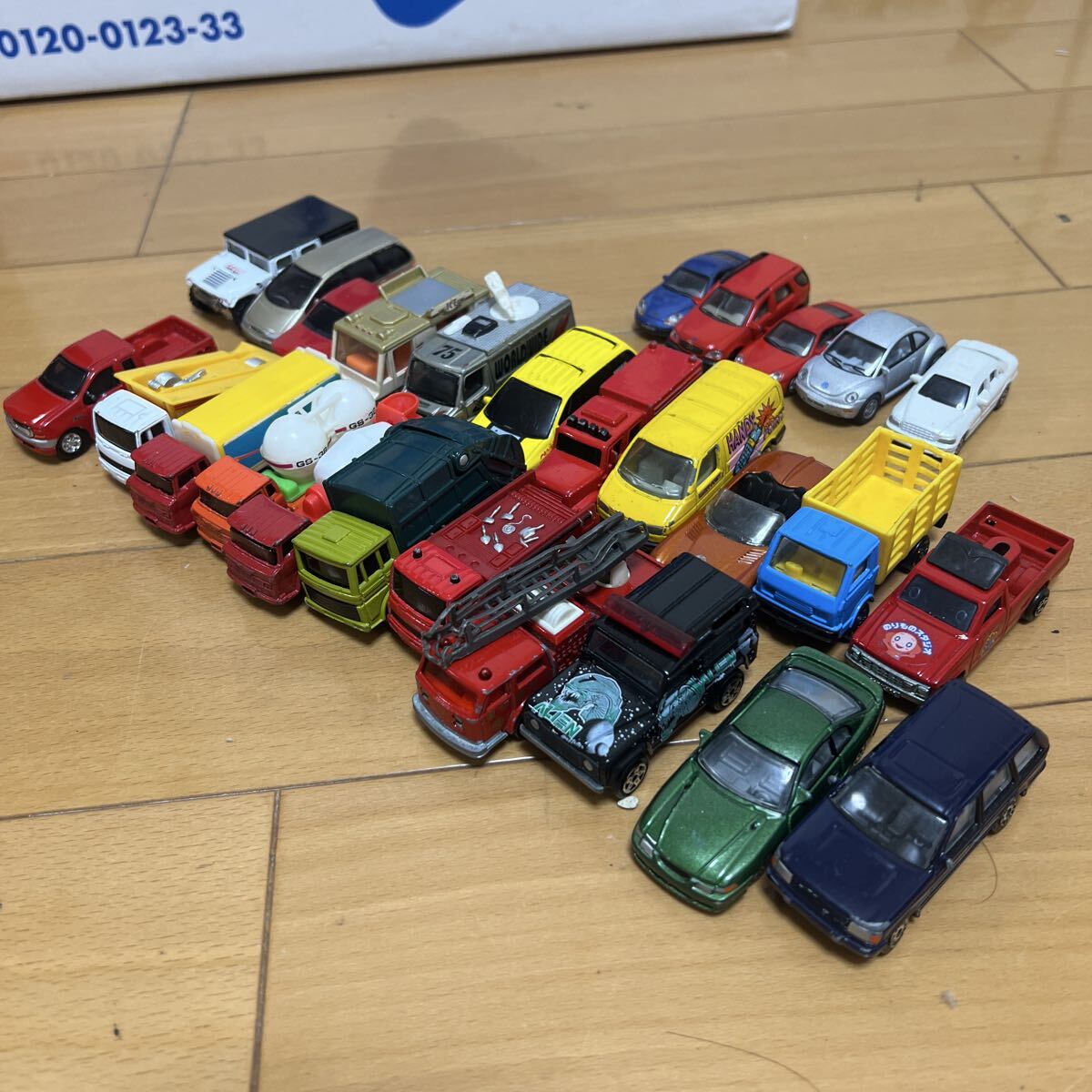 ミニカー　ラジコン　スポーツカー　まとめ売り　大量　レトロ　ジャンク　41/9 Yahoo!オークション -「ミニカー ジャンク まとめ」の落札相場