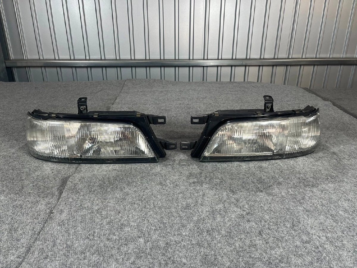 日産　リアルームランプ　左右　ローレル　E-GC34　GC34　C34， HC34　1994　＃hyj　NSP134669