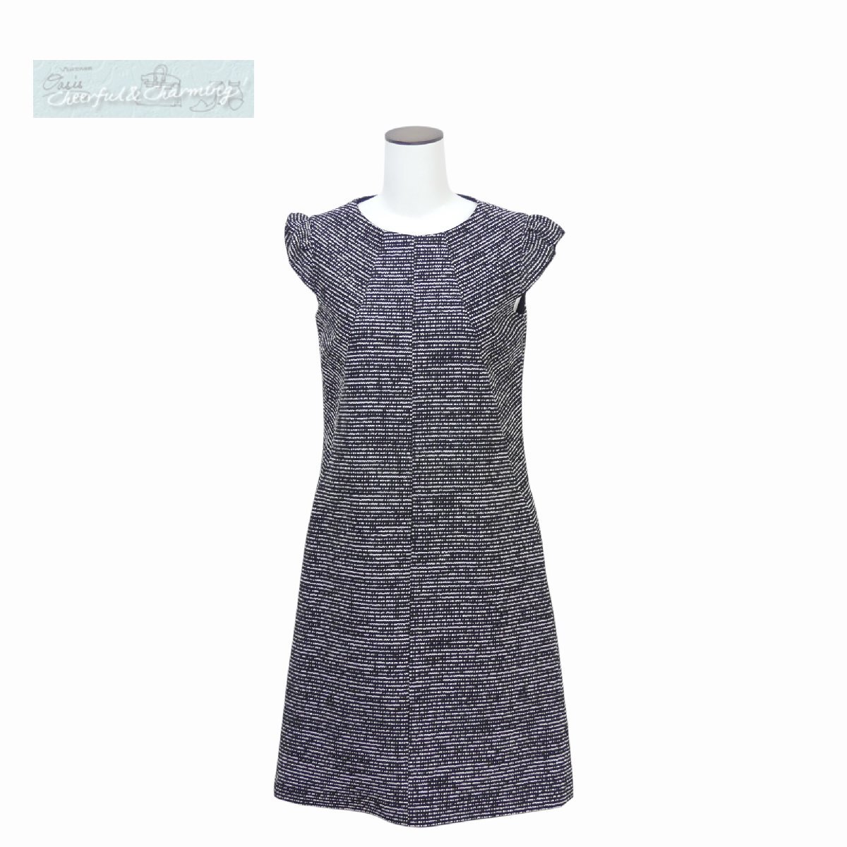 ♡極美品♡ Rene リボンブローチ付き ツイード ワンピース ネイビー Renéのフリマアイテム一覧