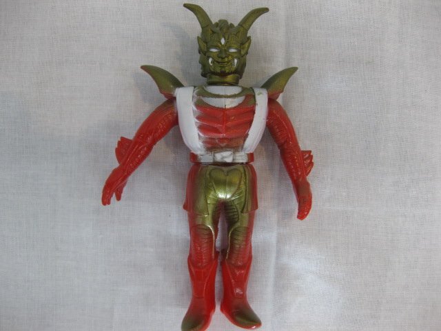 レア物多数：計８0体のお得なまとめ売り（美品中古ソフビ73体・新品のソフビ7体） 2025年最新】Yahoo!オークション -ウルトラマン80 ソフビの中古