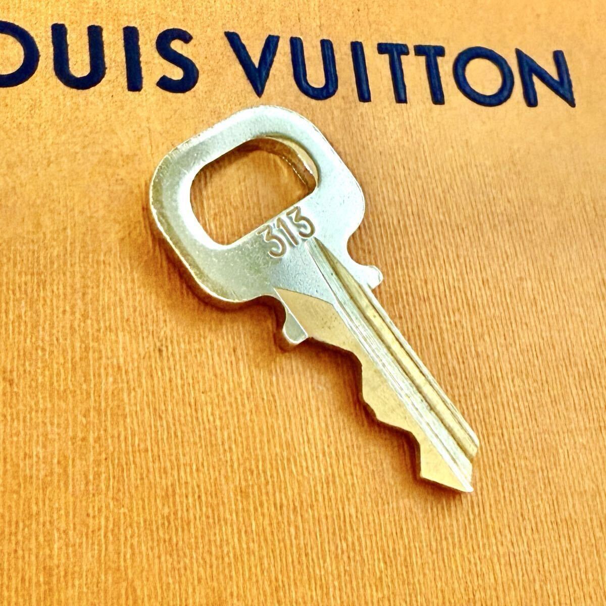 Yahoo!オークション -「ルイヴィトンカデナ」の落札相場・落札価格