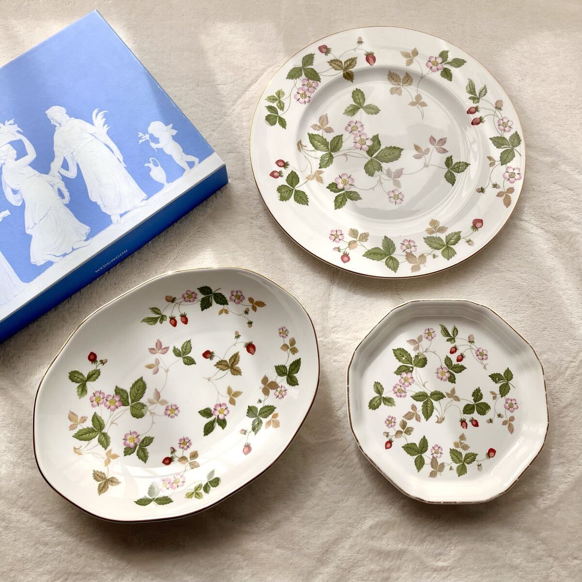 2025年最新】Yahoo!オークション -ウェッジウッドワイルドストロベリー