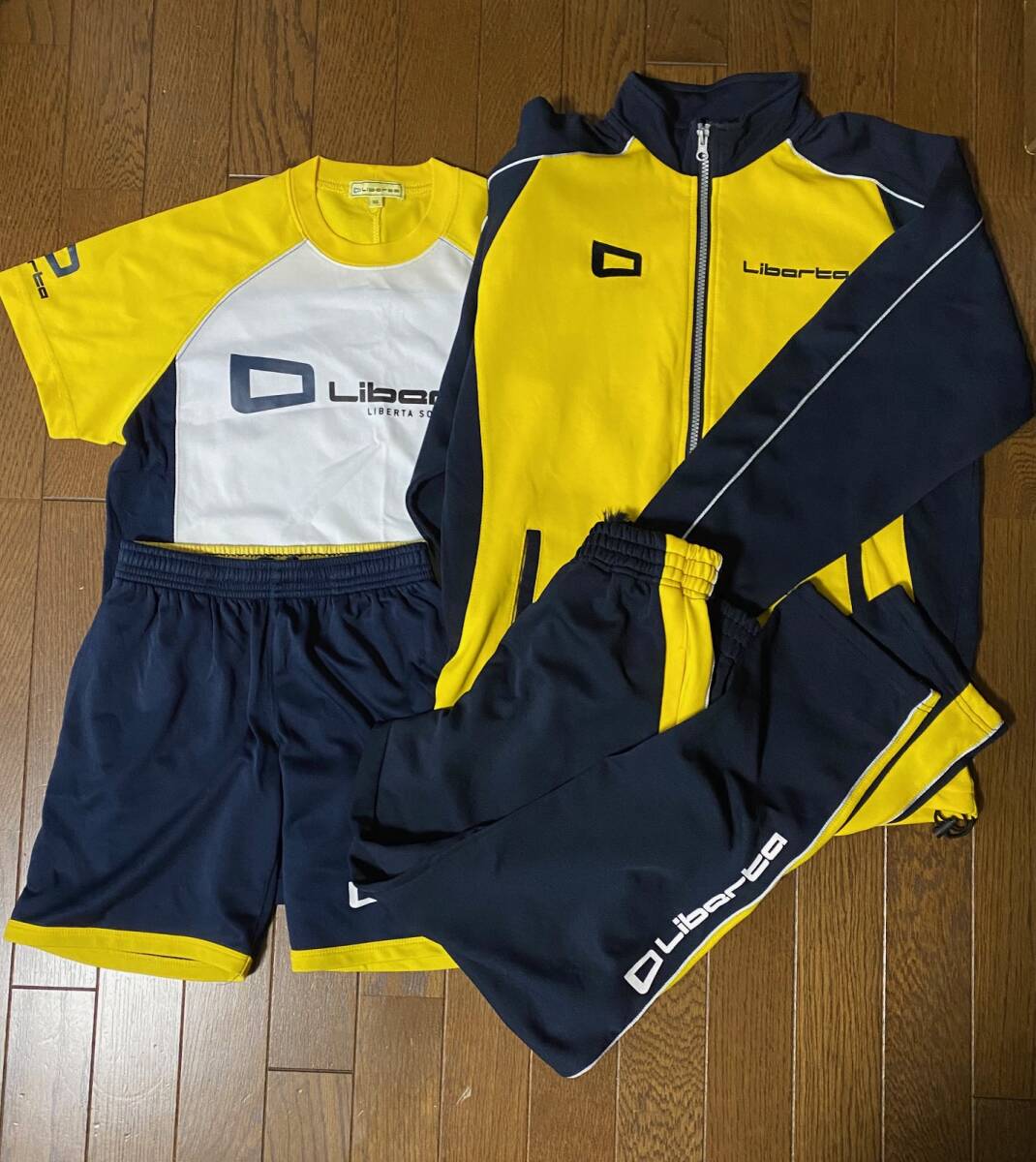 Liberta サッカーウェアセット イエロー/ネイビー　140 Liberta サッカーウェアセット イエロー/ネイビー 140 ミズノ