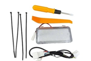 ランドクルーザー 250系 VX/ZX LED ラゲッジルームランプ 3チップSMD 18発 電動パワーバックドア専用 取付工具付き