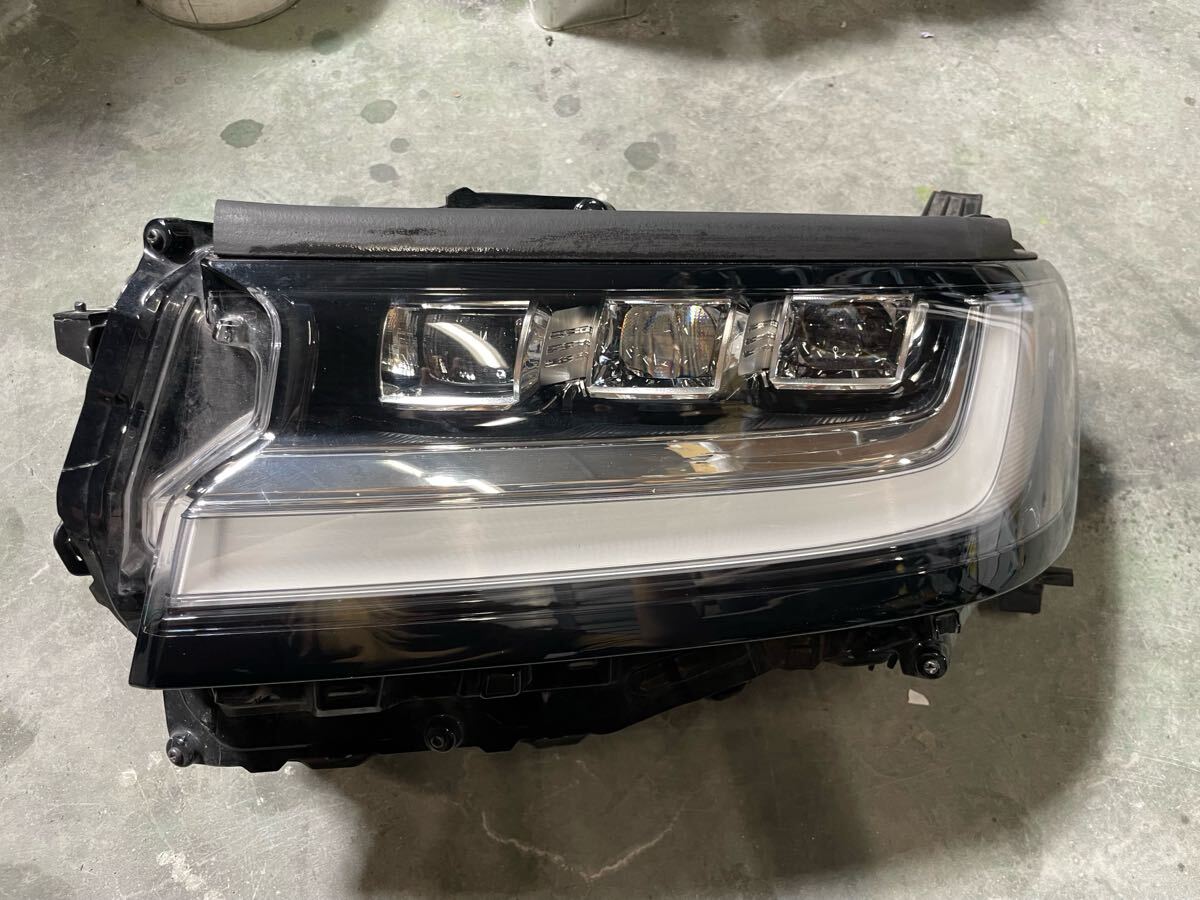 ランクル300 右ヘッドライト　中古 Yahoo!オークション -「ランクル300 ヘッドライト」の落札相場