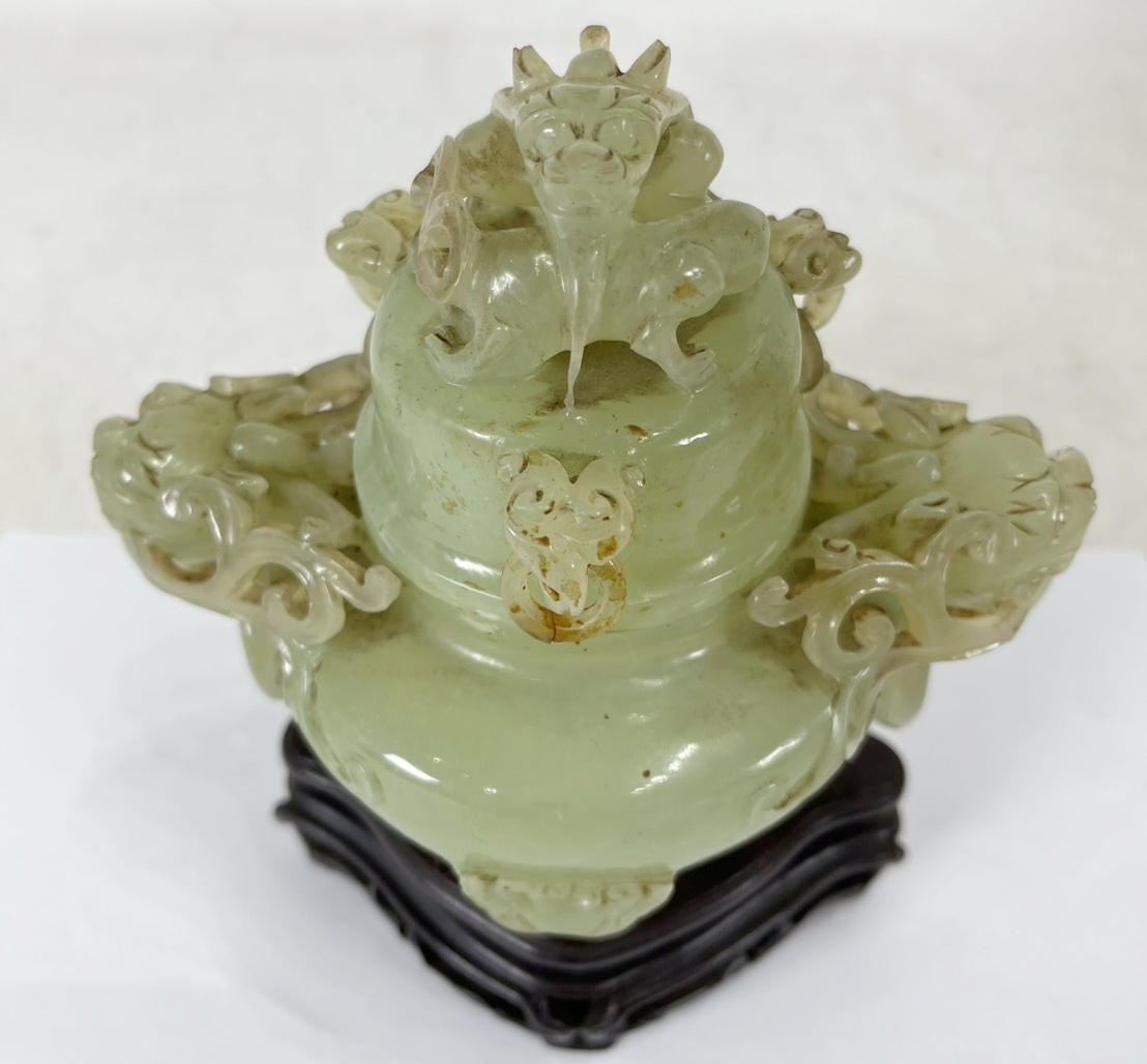 稀少中国特大天然翡翠香炉 和田玉 ？翡翠 ？年代品 重1.2kg美品 翡翠 香炉 中国美術 翡翠置物 天然石 龍の通販 by あやとり｜ラクマ