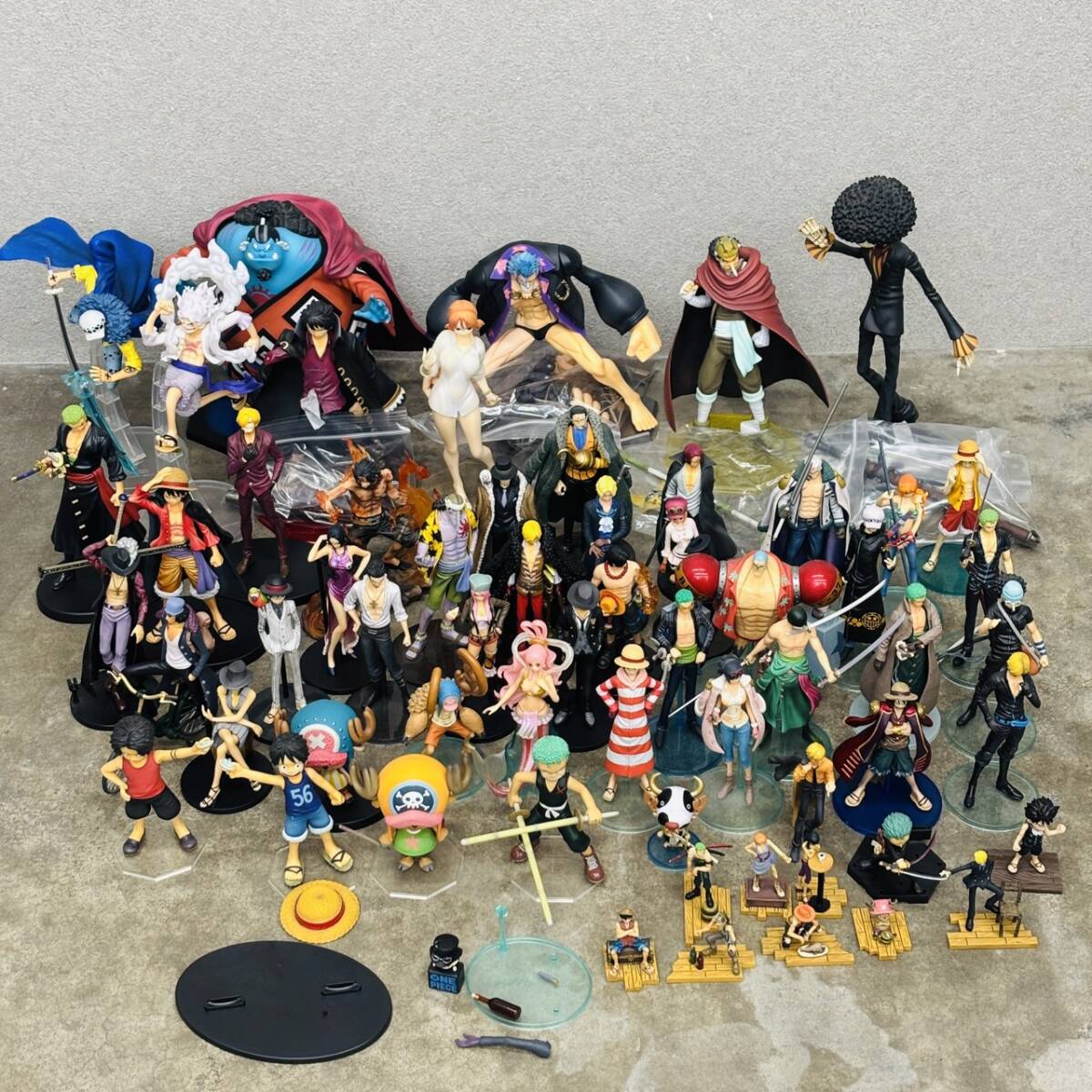 ONE PIECE ワンピース フィギュア POP まとめて 13個セット Yahoo!オークション -「ワンピース フィギュア セット POP」の