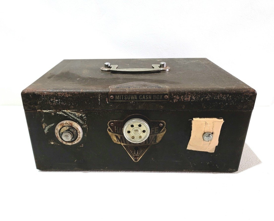 年代物 手提げ金庫 セット アンティーク ビンテージ 昭和レトロ 当時物 希少 昭和レトロなZEBRA/ゼブラのキャッシュボックス（手提げ金庫