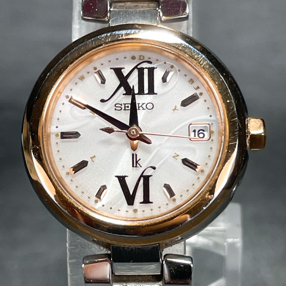 376セイコー　ルキア　1B22-0CS0 ラウンド　ソーラー　デイト　腕時計 美品稼働品】セイコー SEIKO ルキア 箱/コマ3付 電波ソーラー