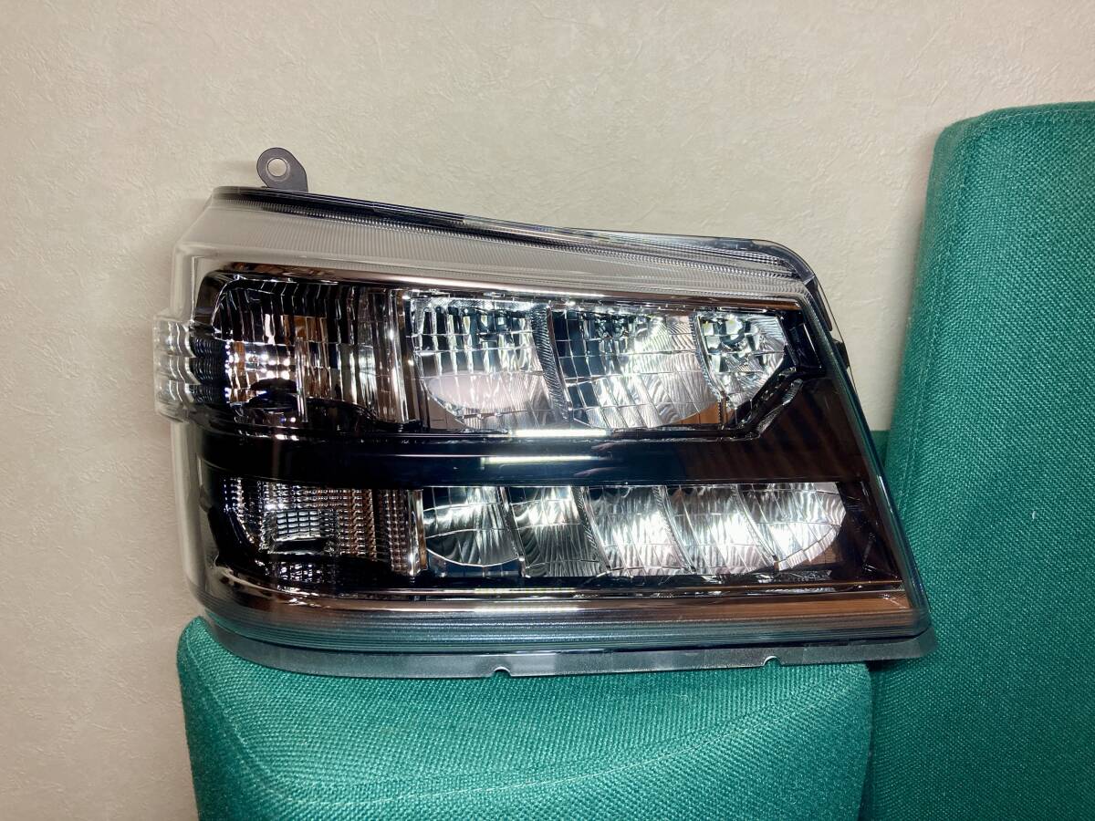 ハイゼット　ヘッドライト　助手席側 2025年最新】Yahoo!オークション -ダイハツ ハイゼット ヘッド