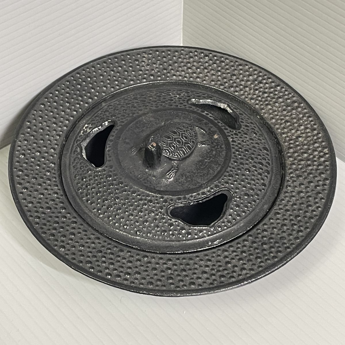 希少♦️南部鉄器 重厚な高級工芸品♦️灰皿 お香 インテリア♦️美品♦️送料込 2025年最新】Yahoo!オークション -南部鉄器 灰皿の中古品・新品