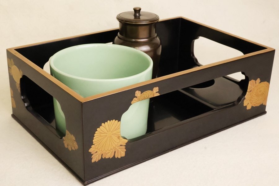 てん❗煙管 純銀 明治 延べ 手彫 左三つ巴 紋 金属工芸 彫刻 未使用 特注品☆煙管 純銀 極上 延べ 手彫 左三つ巴 紋 金属工芸 彫刻 未