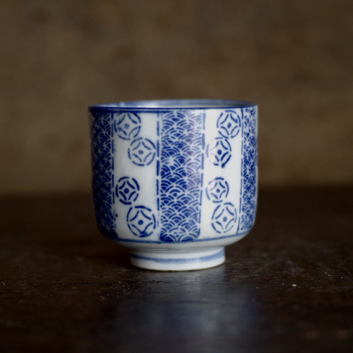 骨董　アンティーク　古伊万里　染付　色絵　文人図　六角杯　筒杯　覗き猪口 骨董 アンティーク 古伊万里 染付 色絵 文人図 六角杯 筒杯 覗き猪口 工芸