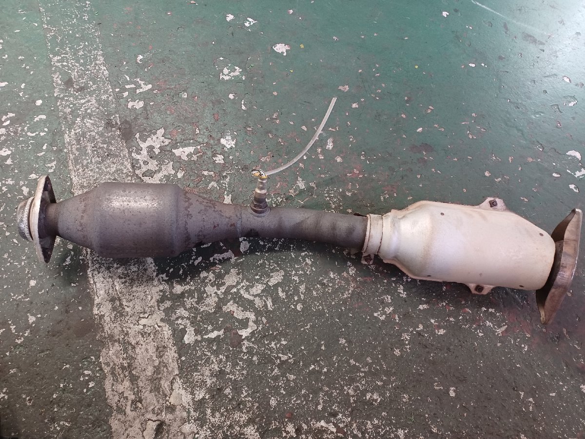 329683★Z12/キューブ【日産 純正】触媒 コンバーター キャタライザー★エキゾーストパイプ★HR15DE★9U系 9U59LP★棚落ち無し★ジャンク 329109☆YZ11⁄キューブ日産 純正触媒 コンバーター キャタライザー