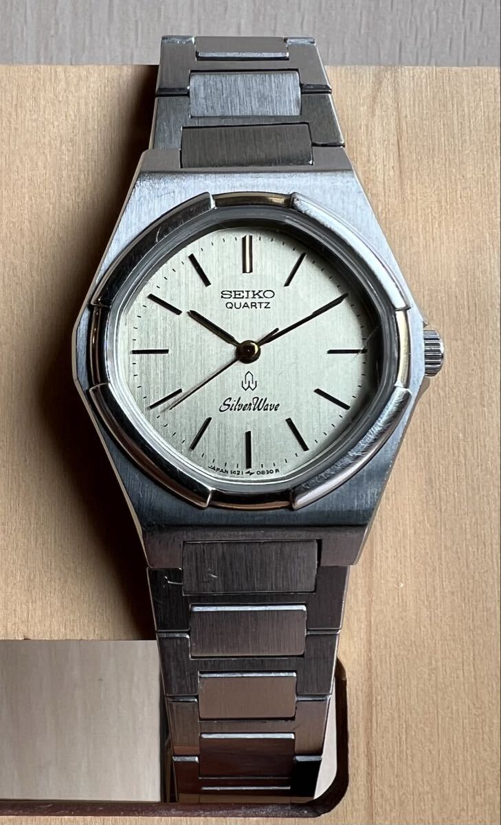 セイコーSEIKOシルバーウェーブ　電池新品　美品　稼働品 セイコー腕時計シルバーウェーブの電池交換 - YouTube