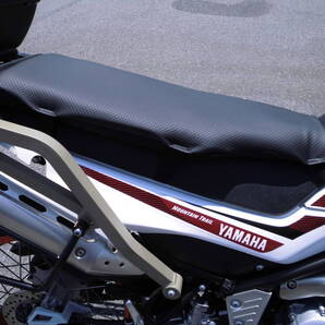 8133【1年保証・返品可能】 F-5-P型 セロー250のタンデムにもOK ゲルザブでもお尻が痛い !方にお使い頂きたい 楽ちんバイクシートです。